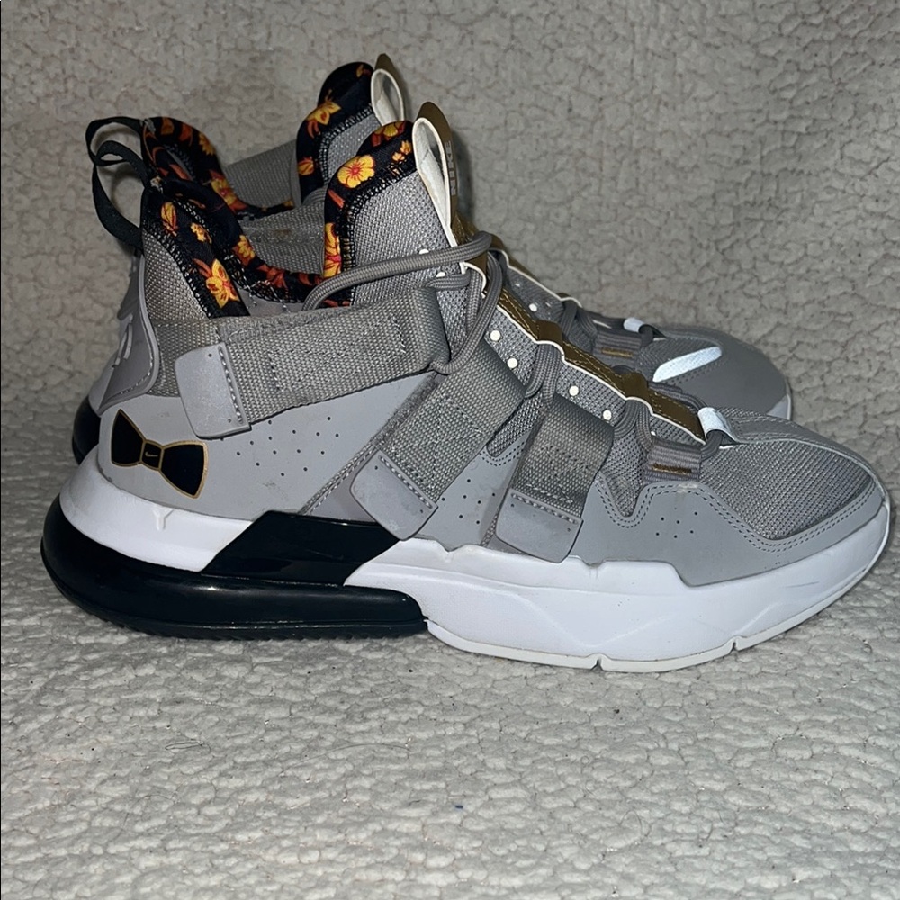 Nike Air Force Edge 270 Gel